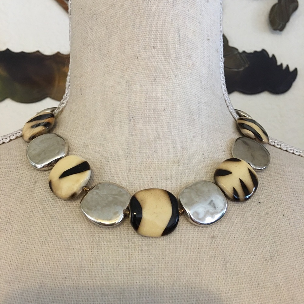 EL animal print beaded choker necklace